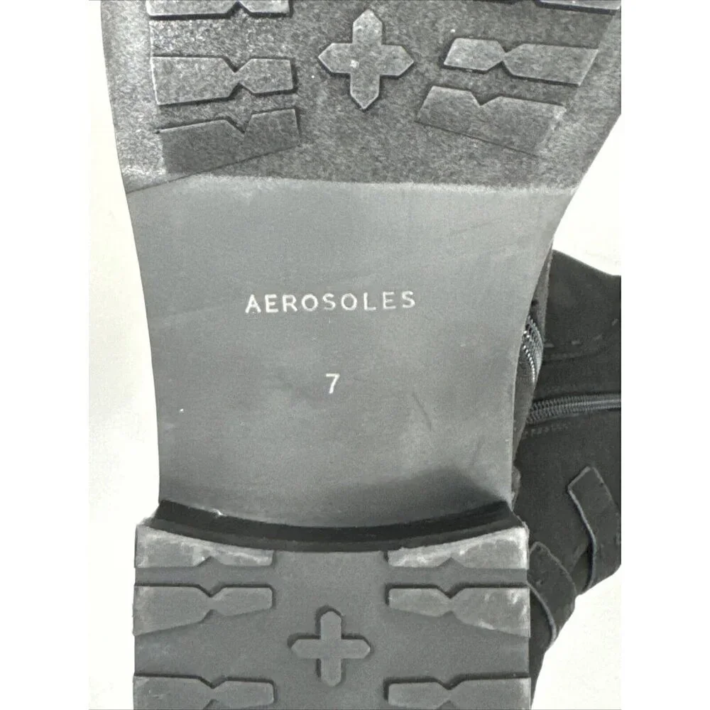 Aerosoles NWOB Arezzo Faux Suede Bootie 7M Black‎ Buckles Lug Low Block  Heel